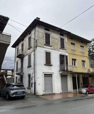 casa indipendente in vendita a Piancogno in zona Cogno
