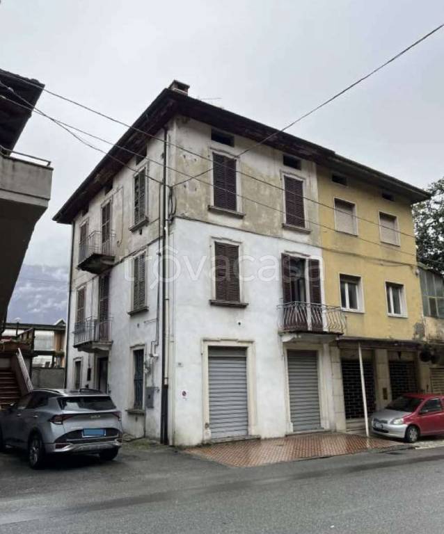 casa indipendente in vendita a Piancogno in zona Cogno
