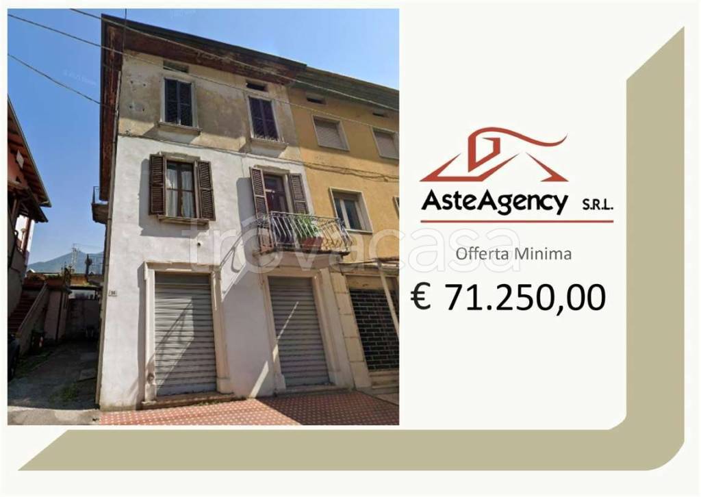 casa indipendente in vendita a Piancogno in zona Cogno