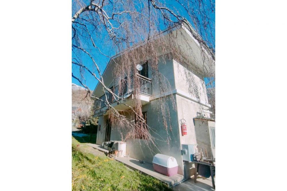 casa indipendente in vendita a Chianocco
