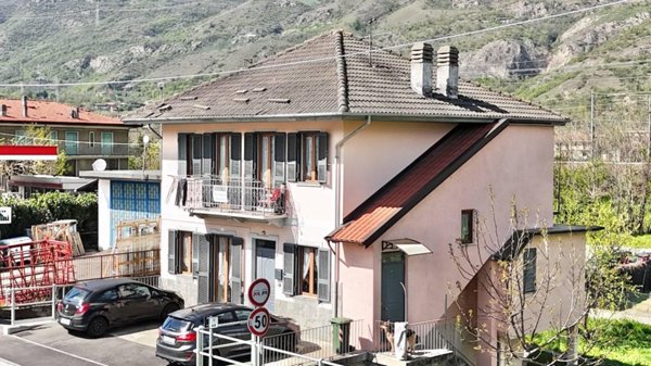 casa indipendente in vendita a Chianocco in zona Vernetto