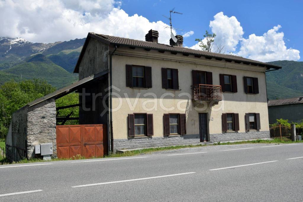 casa indipendente in vendita a Chianocco