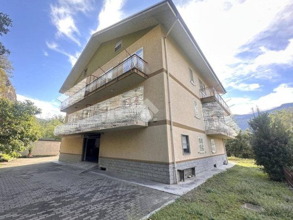 appartamento in vendita a Chianocco