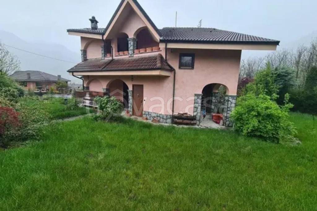 casa indipendente in vendita a Chianocco