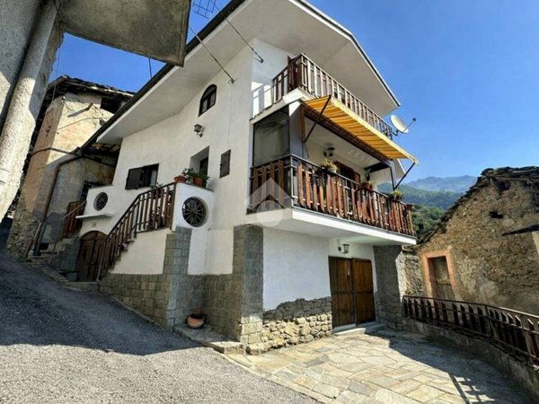 casa semindipendente in vendita a Chianocco