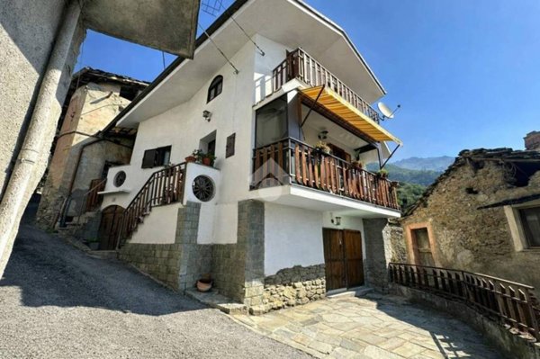 casa indipendente in vendita a Chianocco