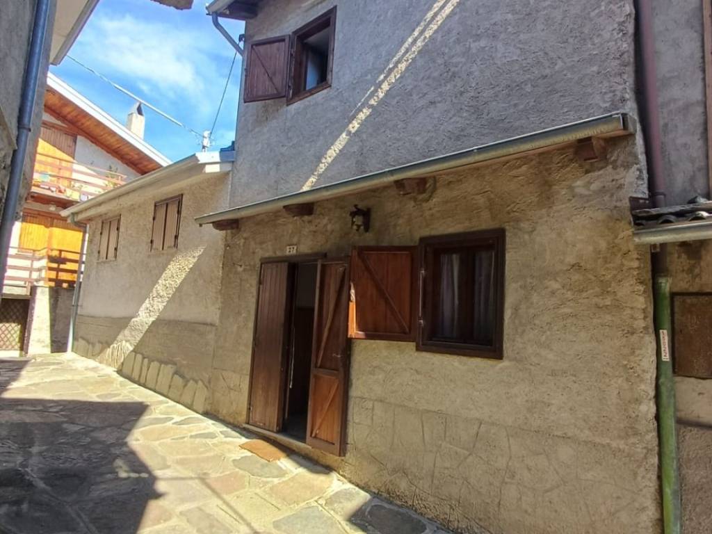 casa indipendente in vendita a Chianocco in zona Vernetto