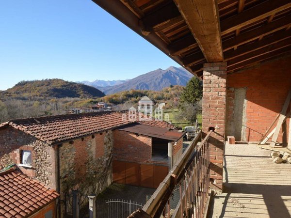 casa indipendente in vendita a Chiaverano in zona Bienca