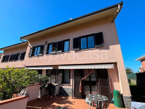 casa indipendente in vendita a Chieri
