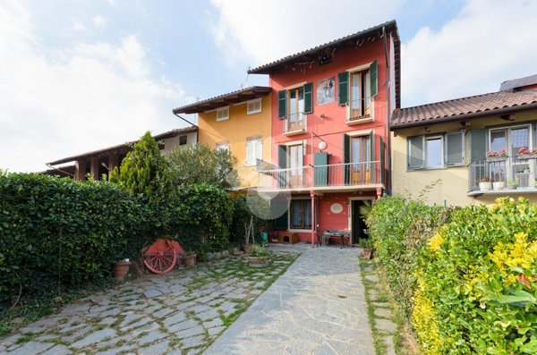 casa indipendente in vendita a Chieri