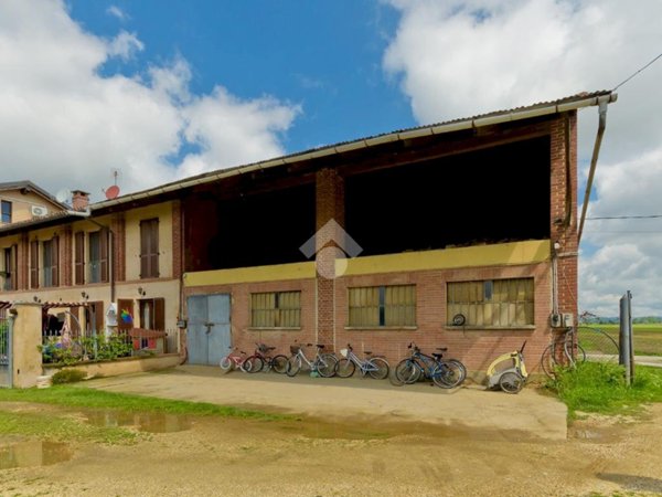 casale in vendita a Chieri