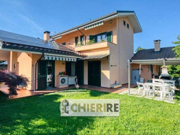 casa indipendente in vendita a Chieri