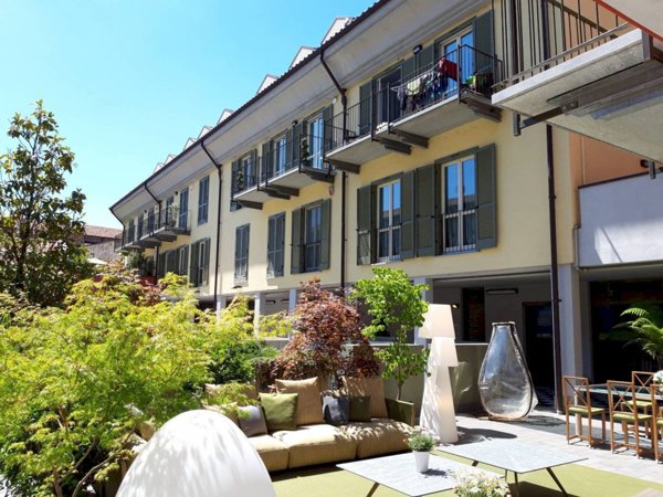 locale commerciale in vendita a Chieri