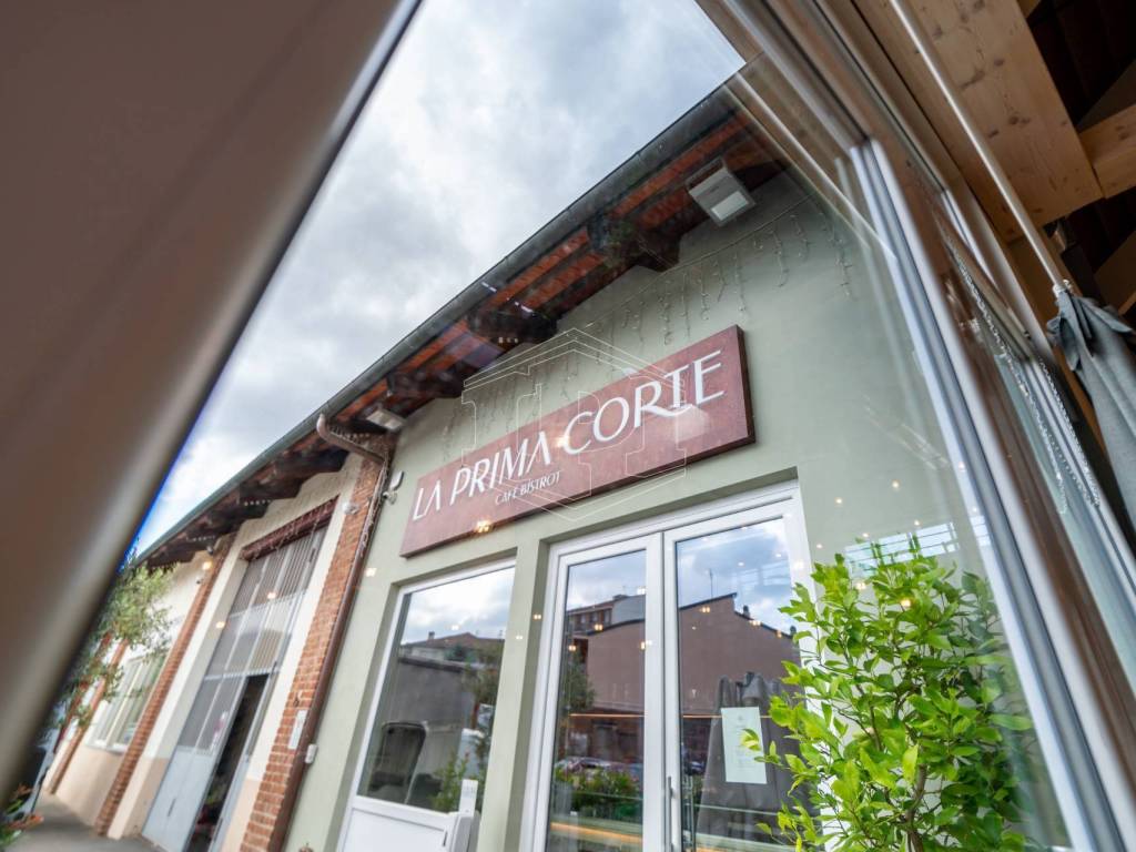 negozio in vendita a Chieri