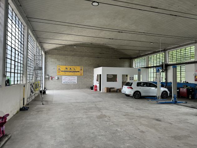 negozio in vendita a Chieri