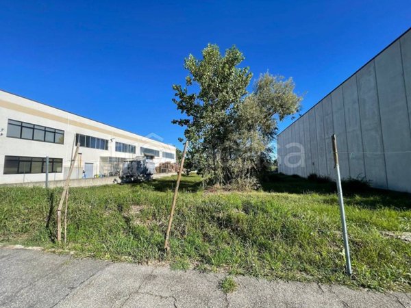 terreno edificabile in vendita a Chieri