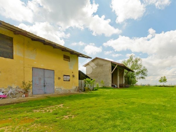 casale in vendita a Chieri