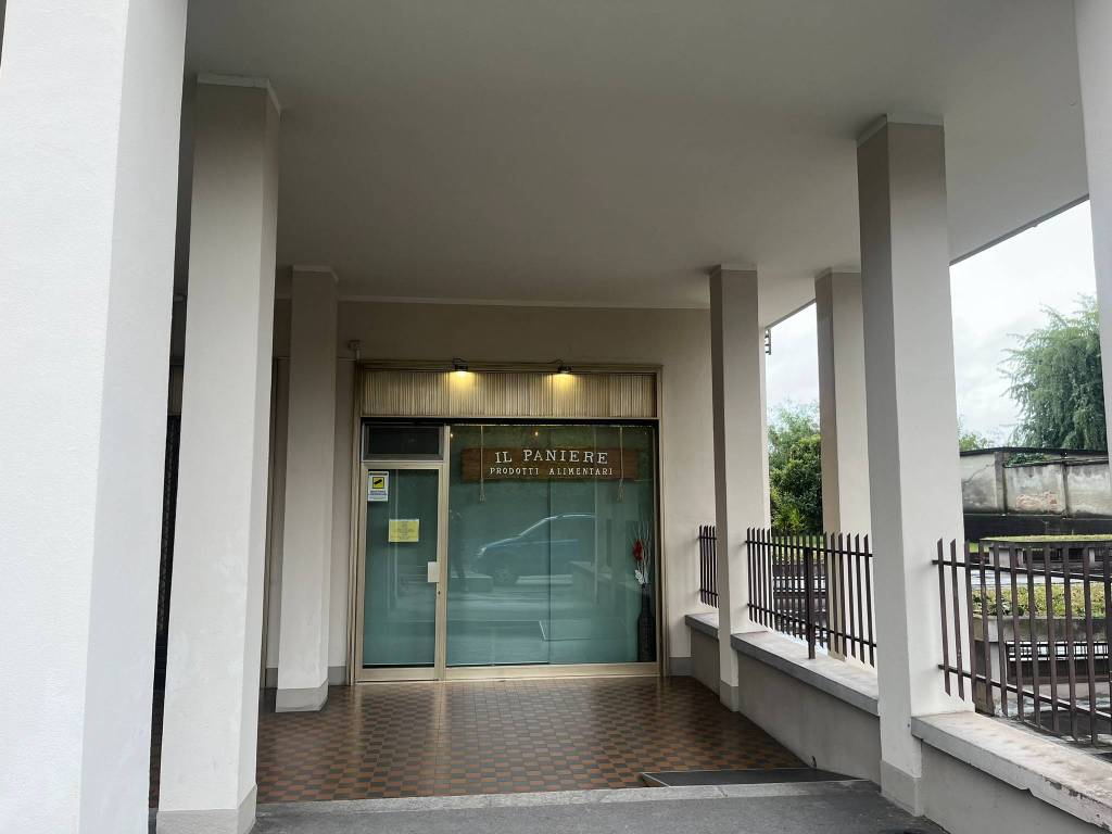 negozio in vendita a Chieri
