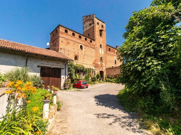 villa in vendita a Chieri in zona Fontaneto