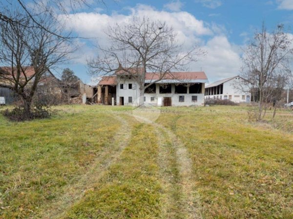 casa indipendente in vendita a Chieri