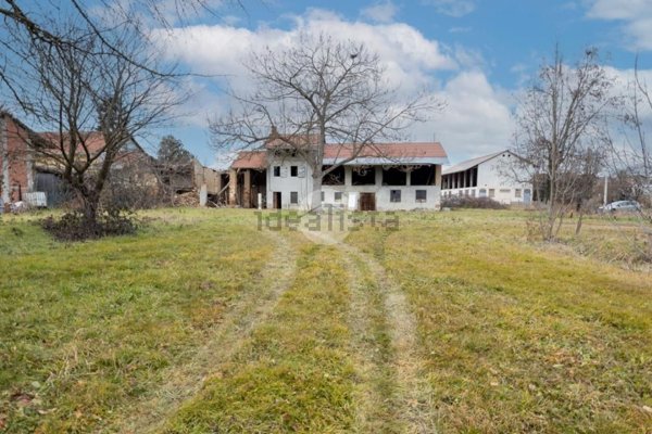 casale in vendita a Chieri