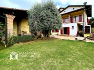 casa indipendente in vendita a Chieri