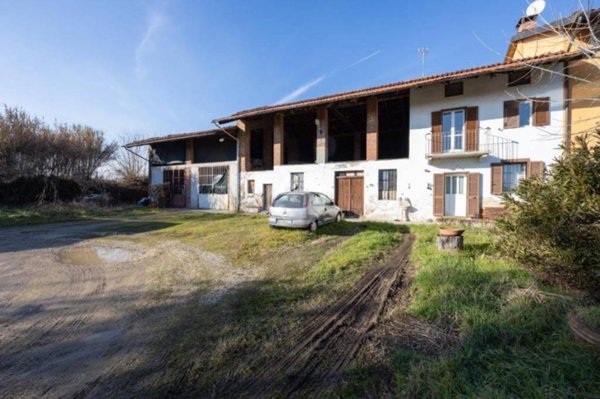casa indipendente in vendita a Chieri in zona Baita Falcettini