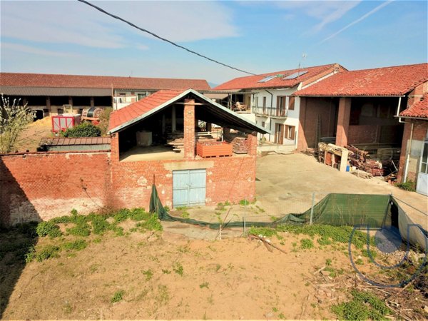casa indipendente in vendita a Chieri