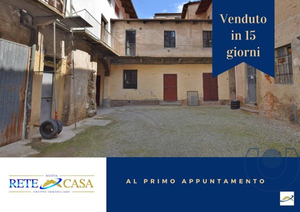 casa indipendente in vendita a Chieri