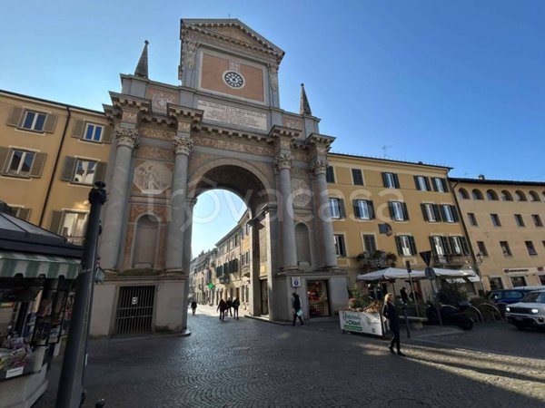 negozio in vendita a Chieri
