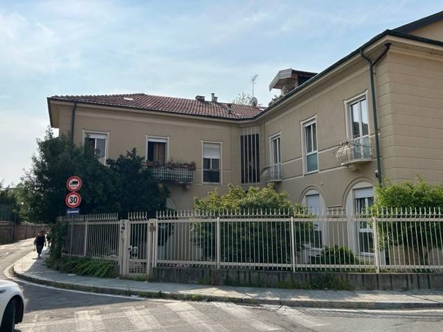 ufficio in vendita a Chieri