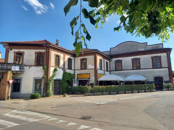 negozio in vendita a Chieri