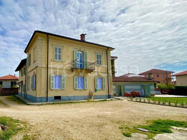 casa indipendente in vendita a Chieri