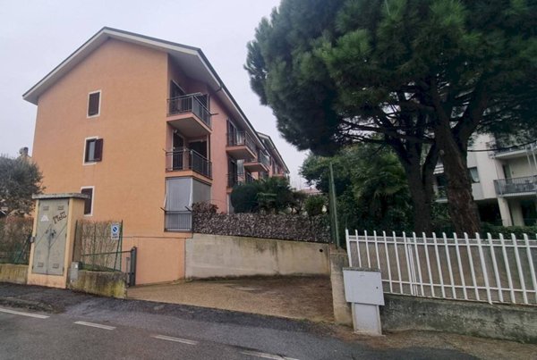 appartamento in vendita a Chieri in zona Roaschia