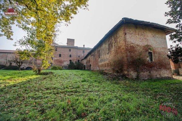negozio in vendita a Chieri in zona Fontaneto