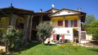 casa indipendente in vendita a Chieri