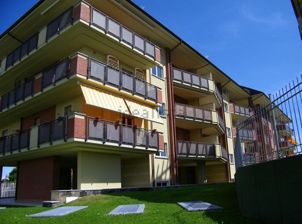 appartamento in vendita a Chieri in zona Roaschia