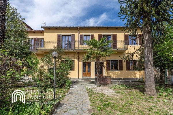 casa indipendente in vendita a Chieri