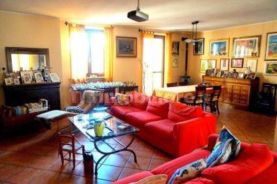 casa indipendente in vendita a Chieri