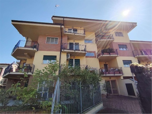 appartamento in vendita a Chieri in zona Madonna della Scala