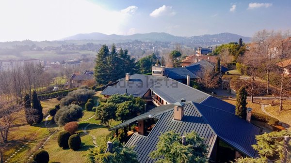 casa indipendente in vendita a Chieri