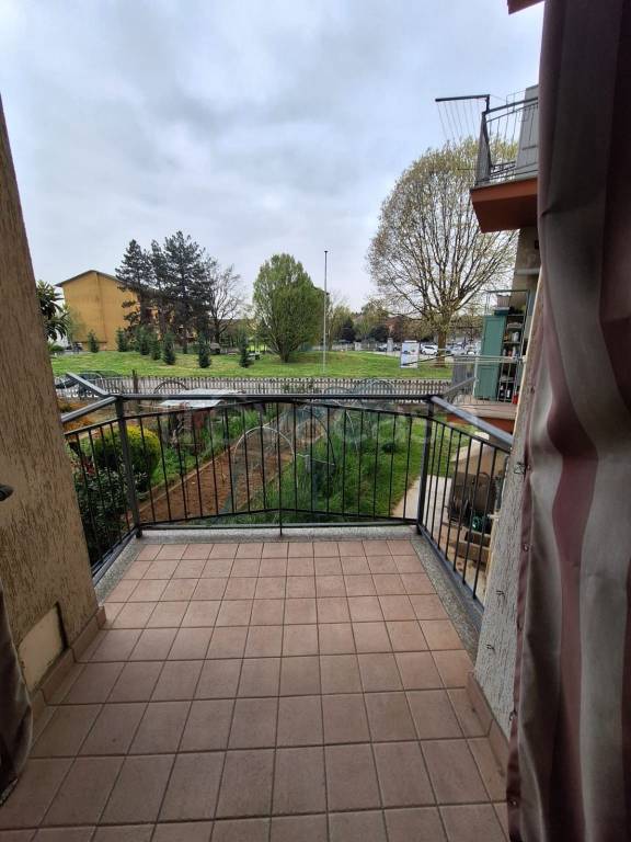 appartamento in vendita a Chieri in zona Pessione
