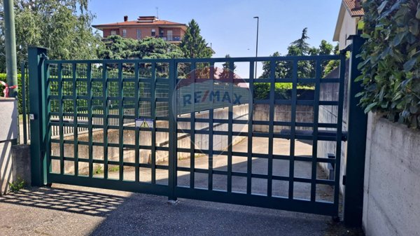 negozio in vendita a Chieri