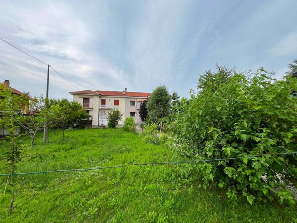 appartamento in vendita a Chieri in zona Pessione
