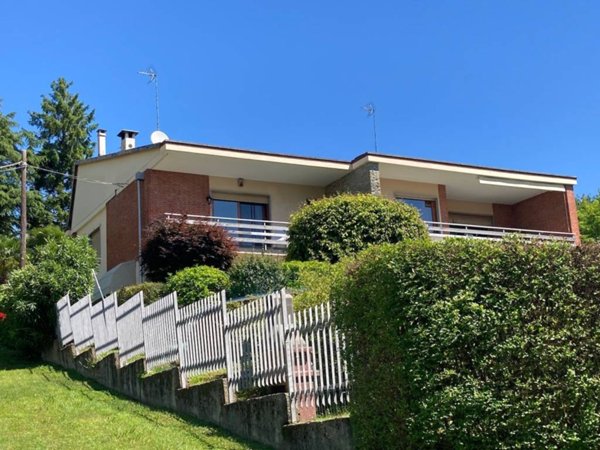 casa indipendente in vendita a Chieri