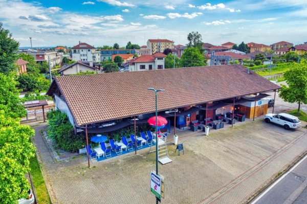 negozio in vendita a Chieri