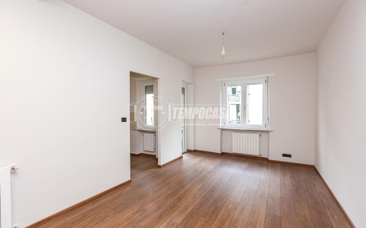 appartamento in vendita a Chieri in zona Roaschia