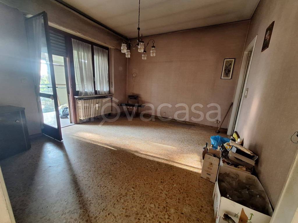 casa indipendente in vendita a Chieri in zona Roaschia