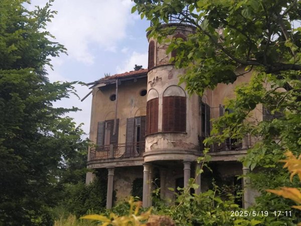 casa indipendente in vendita a Chieri