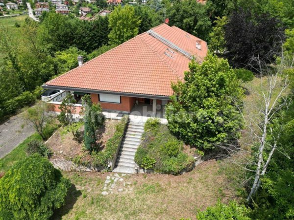 casa indipendente in vendita a Chieri